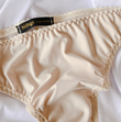 Peca Nude · Bottom